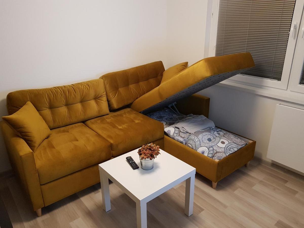 1+1 Znojmo Apartment Exterior photo